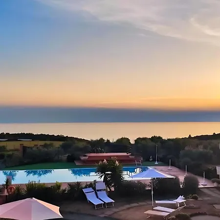 Golden View Apartment With Pool Castiglioncello